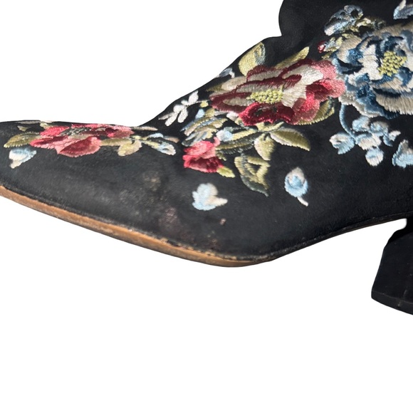 White House Black Market Black Floral Ankle Boots Size 8.5 - Picture 10 of 10